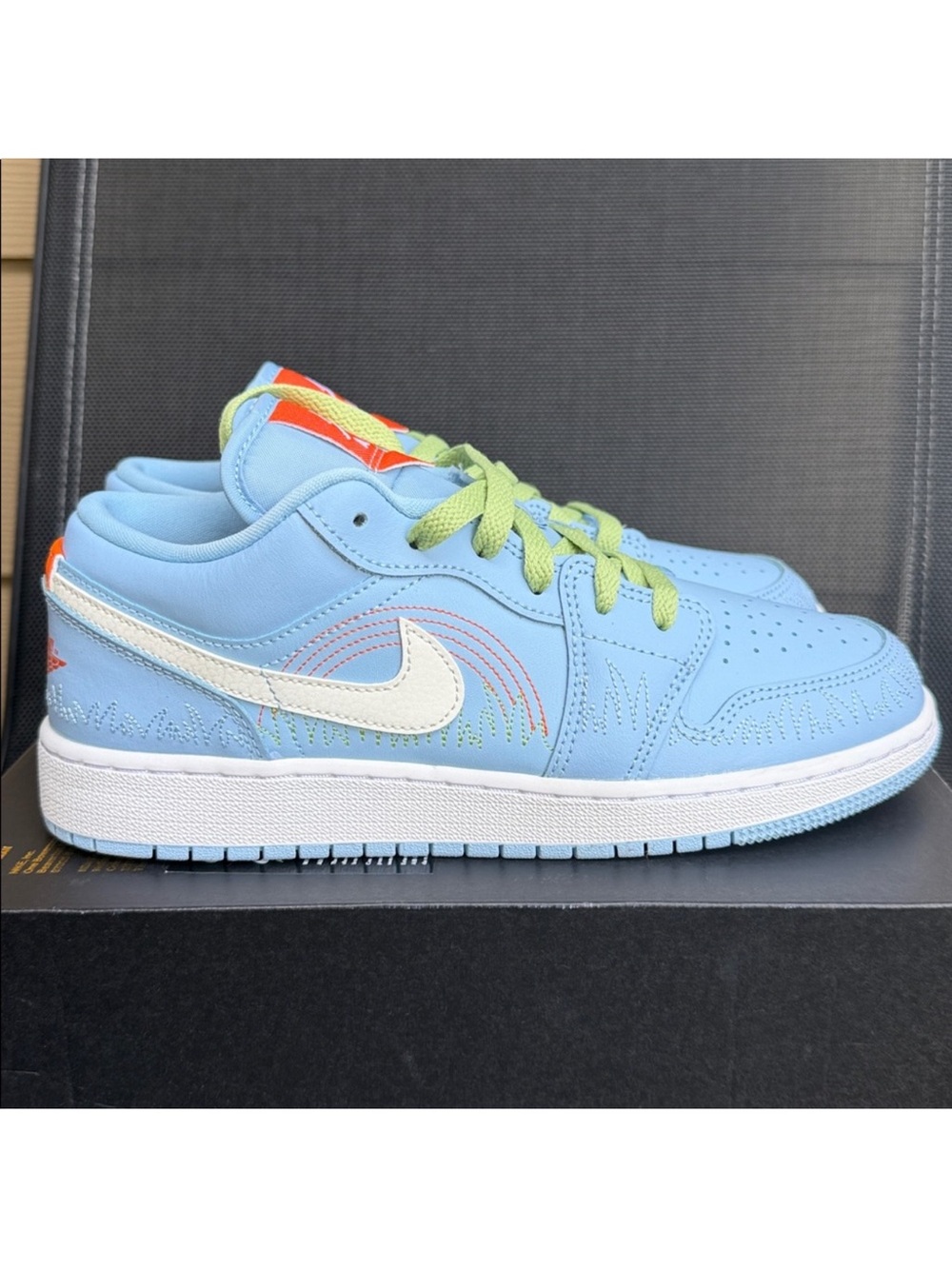 Nike Air Jordan 1 Low SE